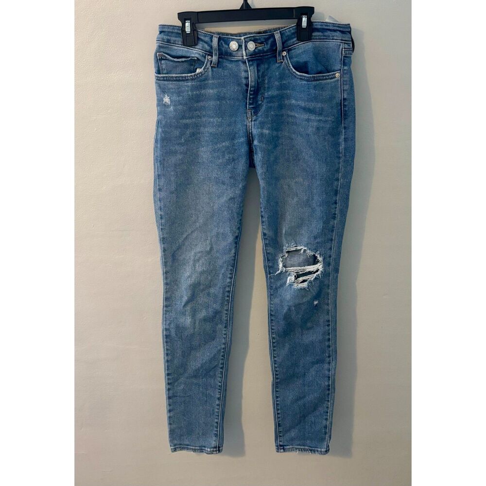 Levi’s 711 Skinny Jeans Women’s Sz 28 Light Wash Distressed Denim Mid Rise